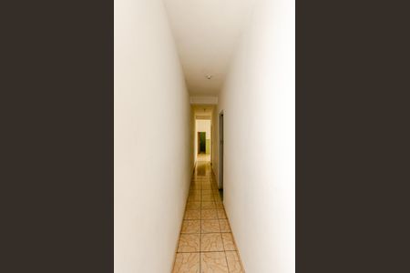 Corredor de casa para alugar com 2 quartos, 150m² em Vila Fanton, São Paulo