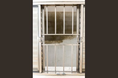 Casa para alugar com 150m², 2 quartos e sem vagaQuarto 1 - Janela