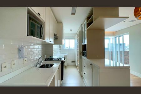 Apartamento à venda com 108m², 2 quartos e 2 vagasCozinha