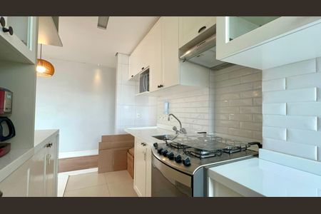 Apartamento à venda com 108m², 2 quartos e 2 vagasCozinha