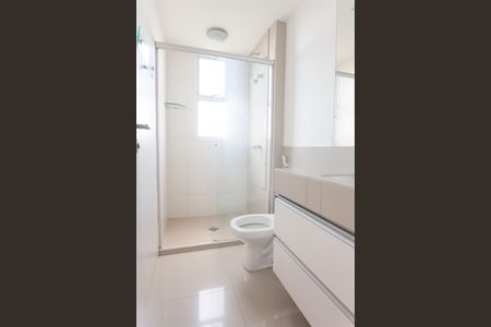 Apartamento à venda com 75m², 2 quartos e 2 vagasBanheiro suite