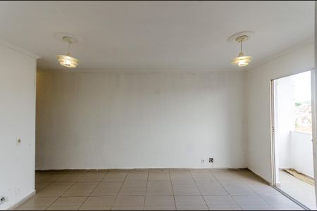 Sala de apartamento para alugar com 2 quartos, 70m² em Jardim Santa Lucrecia, São Paulo