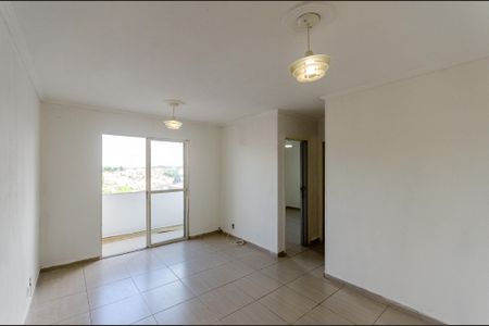 Sala de apartamento para alugar com 2 quartos, 70m² em Jardim Santa Lucrecia, São Paulo