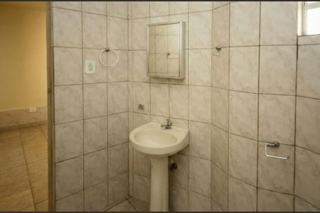 Casa para alugar com 60m², 2 quartos e sem vagaBanheiro