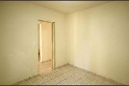 Quarto de casa para alugar com 2 quartos, 60m² em Vila Divina Pastora, São Paulo