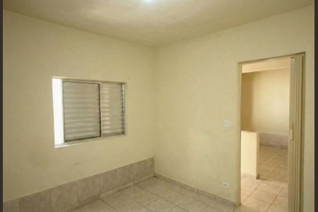 Quarto de casa para alugar com 2 quartos, 60m² em Vila Divina Pastora, São Paulo