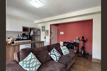 Apartamento à venda com 66m², 2 quartos e 1 vagaFoto 02