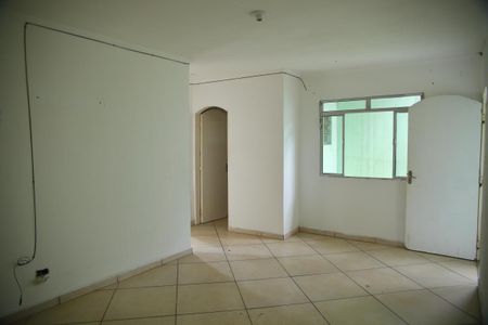 Sala de casa para alugar com 2 quartos, 120m² em Ferrazópolis, São Bernardo do Campo