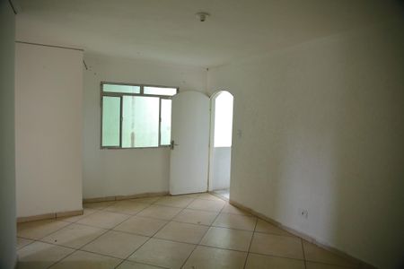 Sala de casa para alugar com 2 quartos, 120m² em Ferrazópolis, São Bernardo do Campo