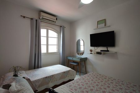 Casa de condomínio para alugar com 306m², 3 quartos e 2 vagasQuarto 3