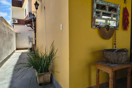 Casa de condomínio para alugar com 306m², 3 quartos e 2 vagasFachada 