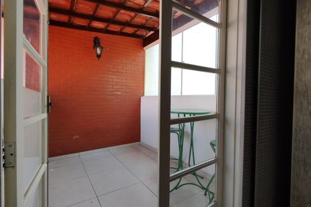 Casa de condomínio para alugar com 306m², 3 quartos e 2 vagasVaranda - Quarto 2 - Suíte
