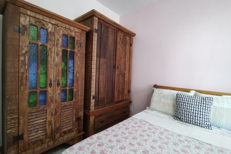 Casa de condomínio para alugar com 306m², 3 quartos e 2 vagasQuarto 3