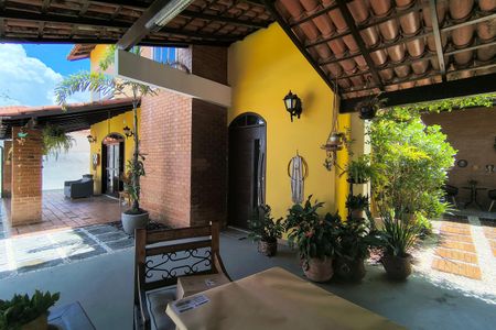 Casa de condomínio para alugar com 306m², 3 quartos e 2 vagasVaranda 