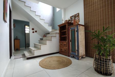 Casa de condomínio para alugar com 306m², 3 quartos e 2 vagasSala