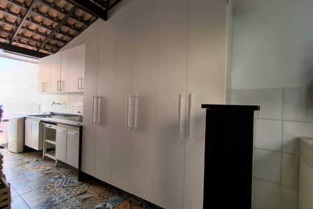 Casa de condomínio para alugar com 306m², 3 quartos e 2 vagasÁrea de Serviço