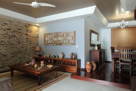 Casa de condomínio para alugar com 306m², 3 quartos e 2 vagasSala