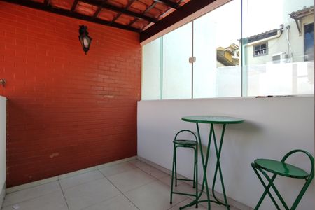 Casa de condomínio para alugar com 306m², 3 quartos e 2 vagasVaranda - Quarto 2 - Suíte