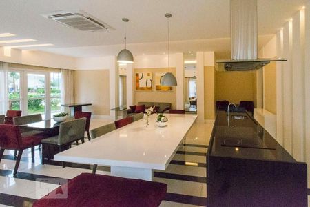 Apartamento à venda com 254m², 4 quartos e 4 vagasÁrea comum - Salão de festas