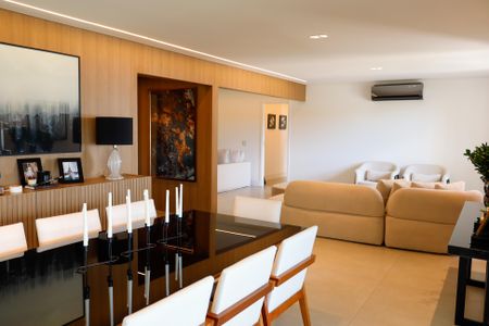 Apartamento à venda com 254m², 4 quartos e 4 vagassala
