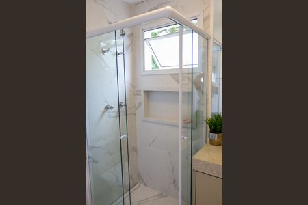 Apartamento à venda com 254m², 4 quartos e 4 vagasBanheiro da Suíte 2