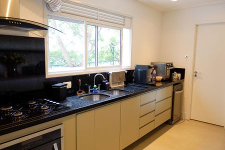 Apartamento à venda com 254m², 4 quartos e 4 vagasCozinha