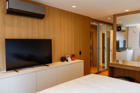 Apartamento à venda com 254m², 4 quartos e 4 vagasQuarto 4 - Suíte