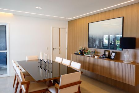 Apartamento à venda com 254m², 4 quartos e 4 vagassala