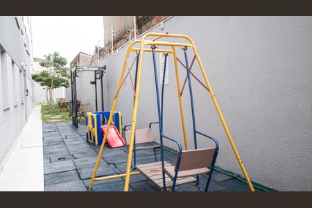 Apartamento para alugar com 30m², 2 quartos e sem vagaÁrea comum - Playground