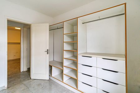 Casa para alugar com 400m², 4 quartos e 5 vagas Casa para alugar com 400m², 4 quartos e 5 vagasQuarto 02