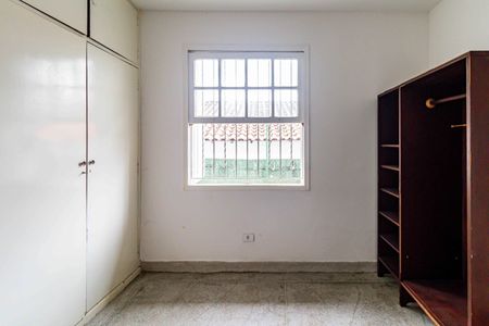 Casa para alugar com 400m², 4 quartos e 5 vagas Casa para alugar com 400m², 4 quartos e 5 vagasQuarto 03