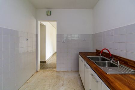 Casa para alugar com 400m², 4 quartos e 5 vagas Casa para alugar com 400m², 4 quartos e 5 vagasCozinha