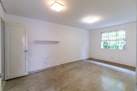 Casa para alugar com 400m², 4 quartos e 5 vagas Casa para alugar com 400m², 4 quartos e 5 vagasSuite