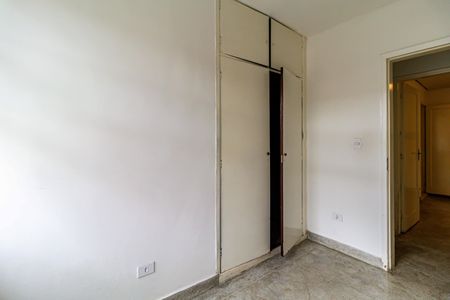 Casa para alugar com 400m², 4 quartos e 5 vagas Casa para alugar com 400m², 4 quartos e 5 vagasQuarto 02