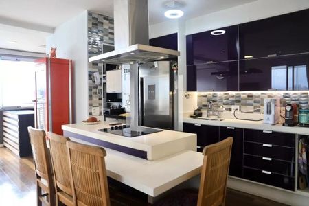 Apartamento à venda com 114m², 2 quartos e 2 vagasFoto 01