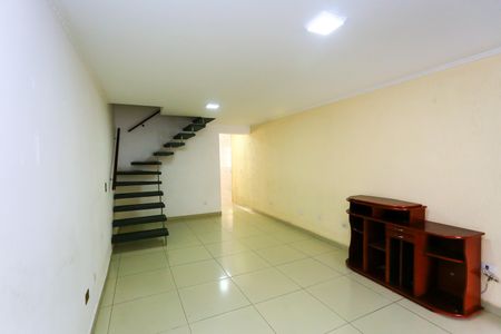 Sala  de casa para alugar com 3 quartos, 138m² em Jardim Frei Galvao, Taboão da Serra