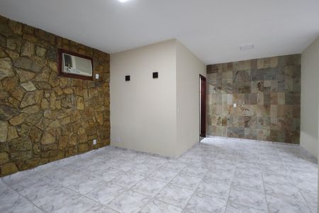 Casa à venda com 120m², 2 quartos e 1 vaga Casa à venda com 120m², 2 quartos e 1 vagaSala