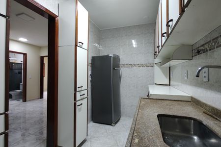 Casa à venda com 120m², 2 quartos e 1 vaga Casa à venda com 120m², 2 quartos e 1 vagaCozinha - Armários