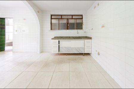 Casa para alugar com 360m², 5 quartos e 2 vagasCozinha