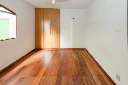 Casa para alugar com 360m², 5 quartos e 2 vagasQuarto 1