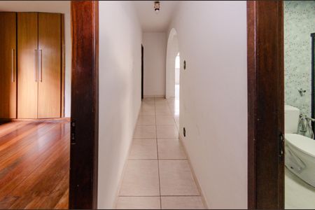 Casa para alugar com 360m², 5 quartos e 2 vagasCorredor