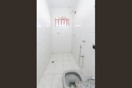 Casa para alugar com 360m², 5 quartos e 2 vagasBanheiro suíte