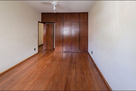 Casa para alugar com 360m², 5 quartos e 2 vagasQuarto 4