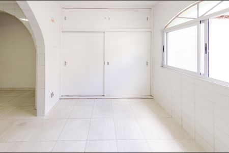 Casa para alugar com 360m², 5 quartos e 2 vagasCozinha