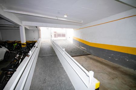 Apartamento para alugar com 65m², 2 quartos e 1 vaga Apartamento para alugar com 65m², 2 quartos e 1 vagaGaragem