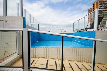 Apartamento para alugar com 65m², 2 quartos e 1 vaga Apartamento para alugar com 65m², 2 quartos e 1 vagaÁrea comum - Piscina