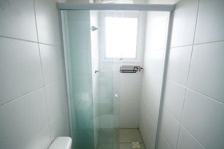 Apartamento para alugar com 65m², 2 quartos e 1 vaga Apartamento para alugar com 65m², 2 quartos e 1 vagaBanheiro da Suíte 1