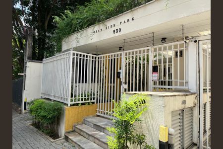 Apartamento para alugar com 40m², 1 quarto e 1 vagaFachada do Prédio