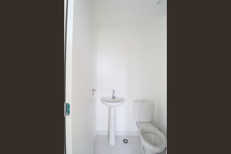 Apartamento para alugar com 32m², 2 quartos e sem vaga Apartamento para alugar com 32m², 2 quartos e sem vagaBanheiro