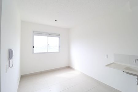 Apartamento para alugar com 32m², 2 quartos e sem vaga Apartamento para alugar com 32m², 2 quartos e sem vagaSala / Cozinha / Área de serviço